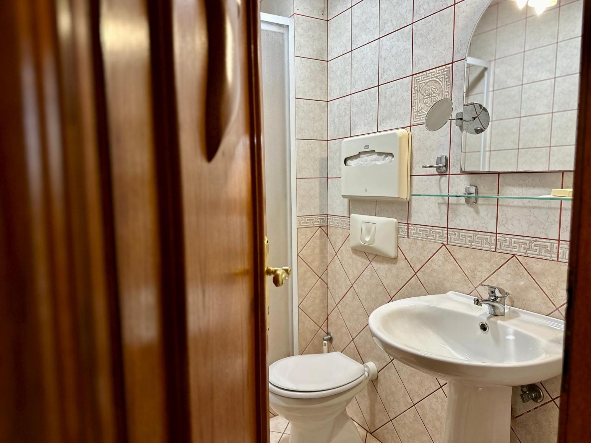Central 25 Podgorica Eksteriør bilde